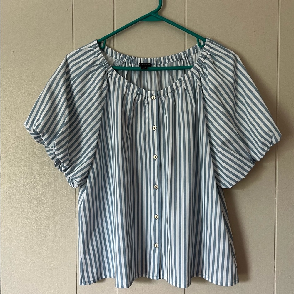 Ann Taylor Striped Blue and White blouse. Puff sleeves. Size Large. - Picture 2 of 10